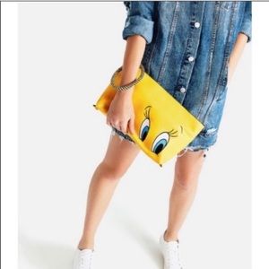 Zara trafaluc Looney Tunes Tweety Bird Clutch